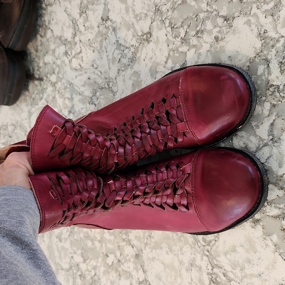 Antelope red leather bootie